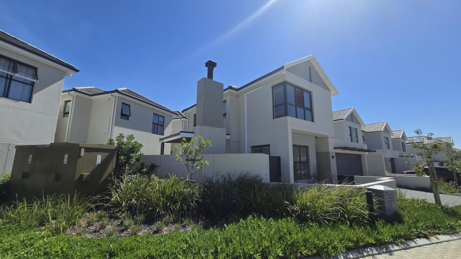 3 Bedroom Property for Sale in Groot Phesantekraal Estate Western Cape